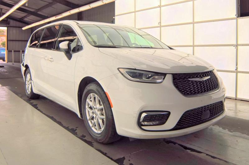 Продаж на аукціоні авто 2023 Chrysler Pacifica, vin: 2C4RC1FGXPR559578, номер лоту: 59644206
