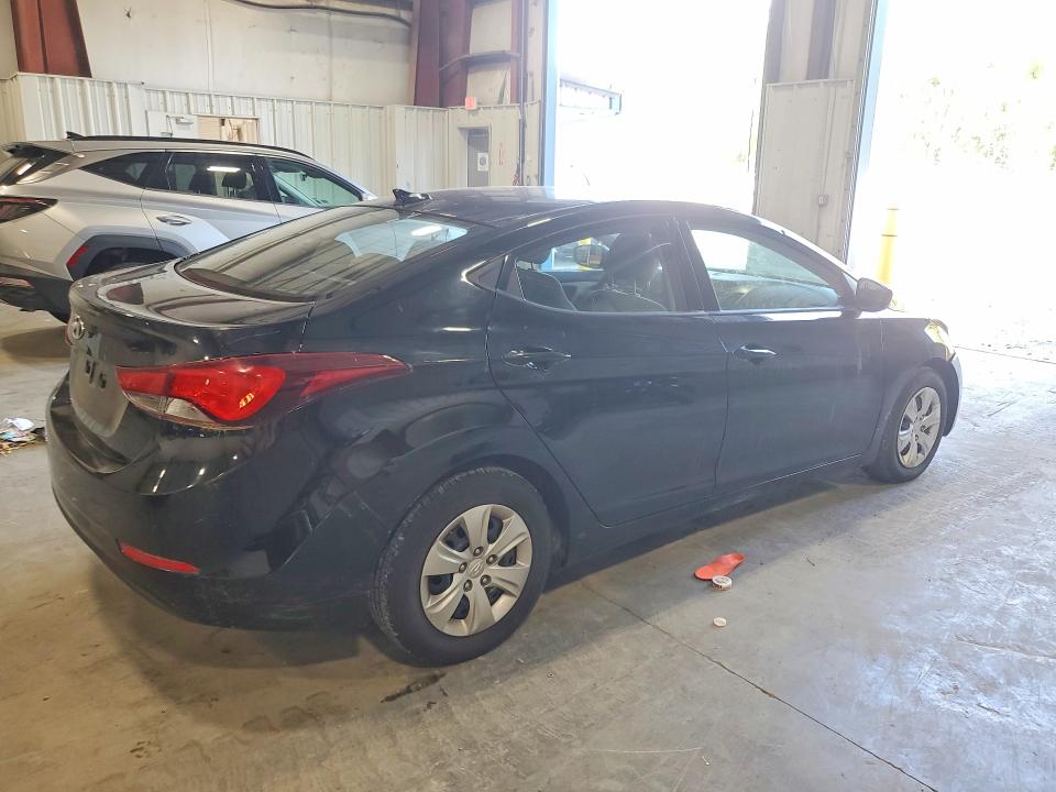 57764836 :رقم المزاد ، 5NPDH4AE7GH766042 vin ، 2016 Hyundai Elantra مزاد بيع