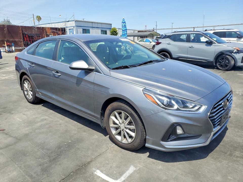 2018 Hyundai Sonata მანქანა იყიდება აუქციონზე, vin: 5NPE24AF3JH696335, აუქციონის ნომერი: 56787116