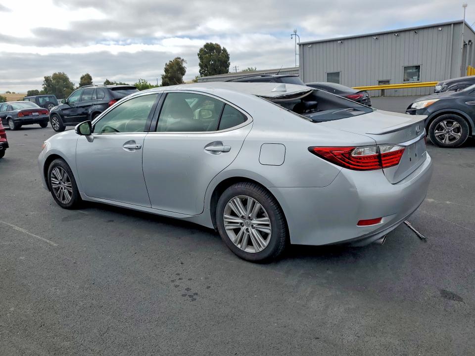 58830646 :رقم المزاد ، JTHBK1GG2F2207612 vin ، 2015 Lexus Es مزاد بيع