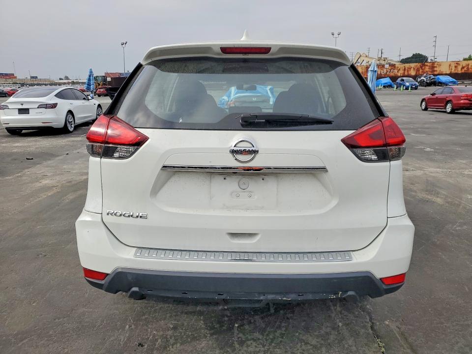 Продаж на аукціоні авто 2018 Nissan Rogue, vin: KNMAT2MT3JP601178, номер лоту: 55980966
