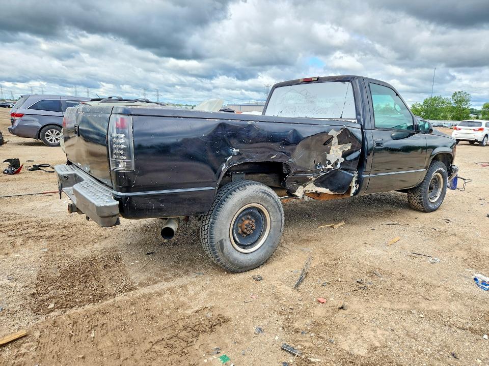 Auction sale of the 1995 Chevrolet Gmt-400, vin: 1GCGC24F5SZ231751, lot number: 57255106