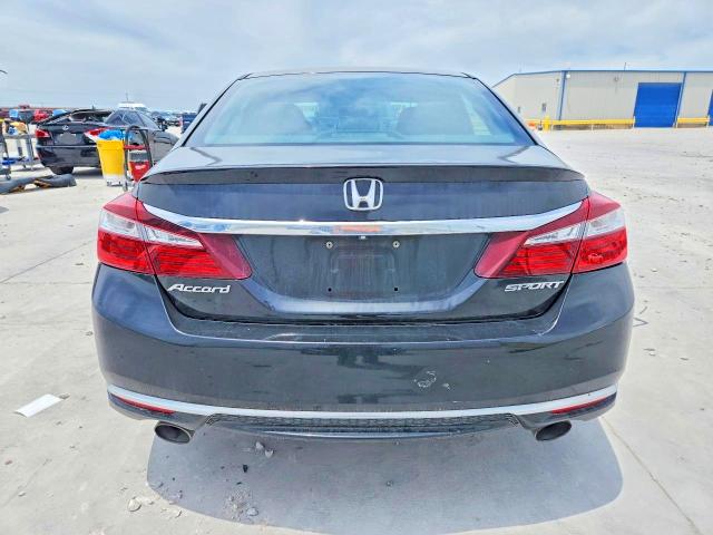 55579776 :رقم المزاد ، 1HGCR2F52GA193064 vin ، 2016 Honda Accord مزاد بيع