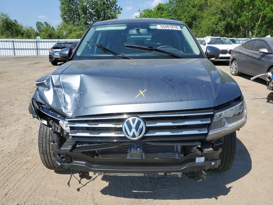 Продажа на аукционе авто 2021 Volkswagen Tiguan, vin: 3VV0B7AXXMM145002, номер лота: 55401816