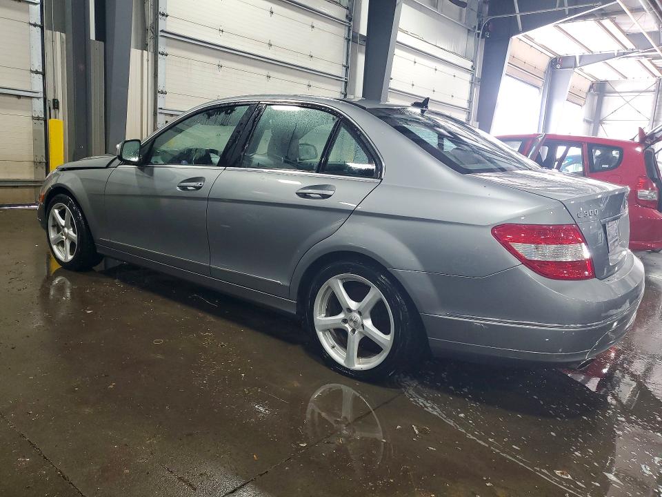57413826 :رقم المزاد ، WDDGF81XX9F204487 vin ، 2009 Mercedes-benz C مزاد بيع