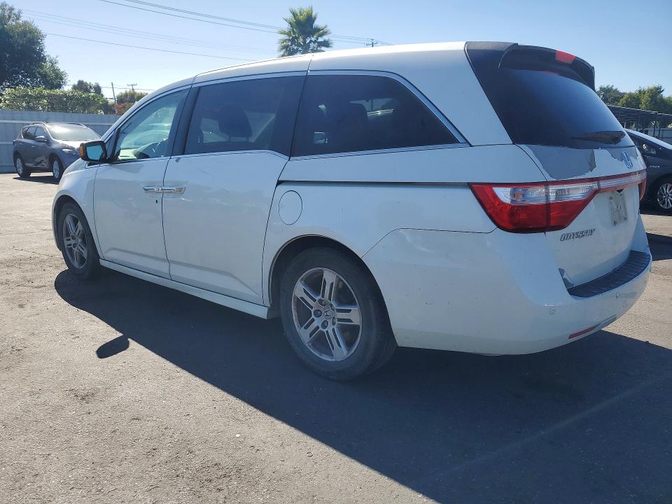 55646856 :رقم المزاد ، 5FNRL5H92DB091178 vin ، 2013 Honda Odyssey مزاد بيع