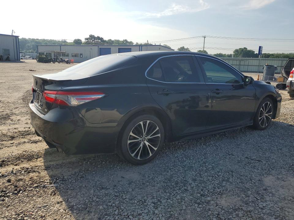 Aukcja sprzedaży 2018 Toyota Camry, vin: 4T1B11HK8JU561621, numer aukcji: 55670086