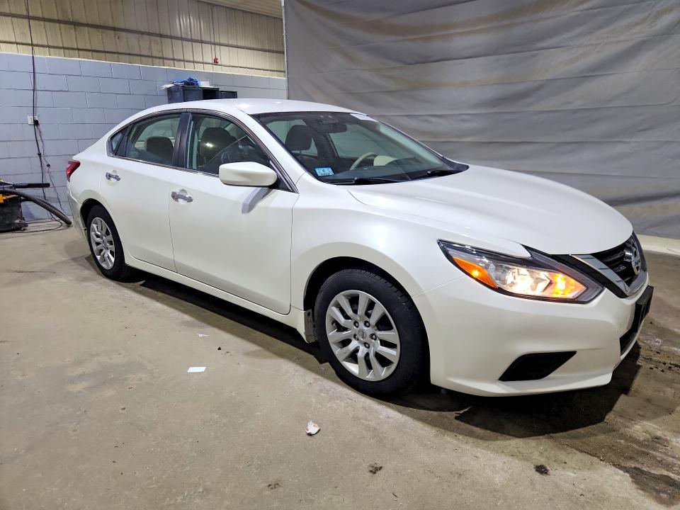 Продажа на аукционе авто 2017 Nissan Altima, vin: 1N4AL3AP2HN325195, номер лота: 58693166