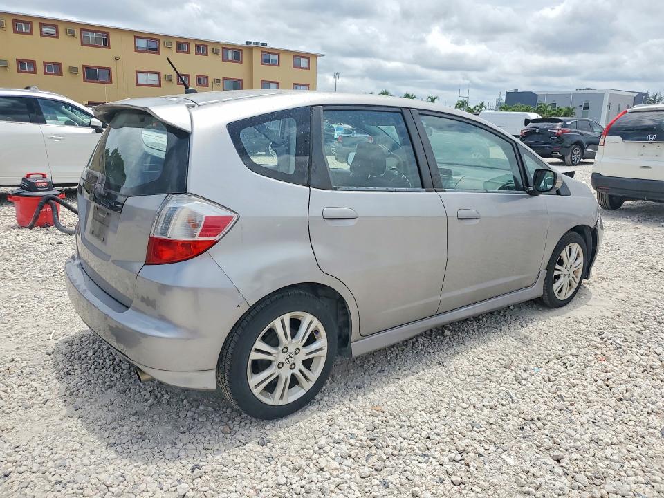 57043486 :رقم المزاد ، JHMGE8H69AS018914 vin ، 2010 Honda Fit مزاد بيع