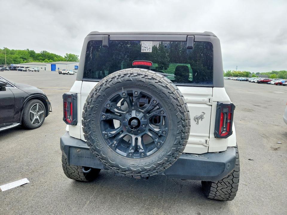 Продажа на аукционе авто 2022 Ford Bronco, vin: 1FMDE5AP1NLB69795, номер лота: 57563196