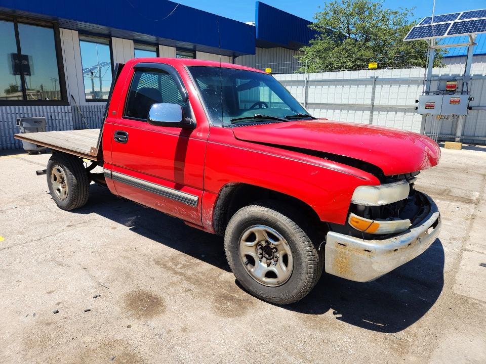 2002 Chevrolet Silverado მანქანა იყიდება აუქციონზე, vin: 1GCEC14W12Z210557, აუქციონის ნომერი: 57055596