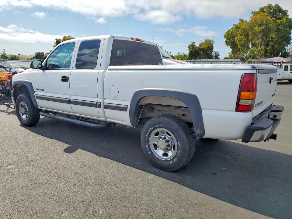Продаж на аукціоні авто 2002 Chevrolet Silverado, vin: 1GCHC29U32E143543, номер лоту: 57723376