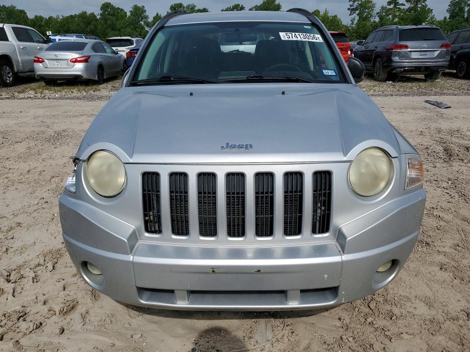 2007 Jeep Compass მანქანა იყიდება აუქციონზე, vin: 1J8FT57W37D196522, აუქციონის ნომერი: 57413056
