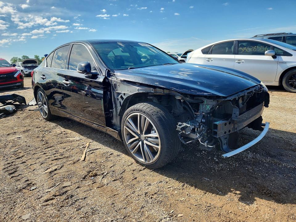 58204326 :رقم المزاد ، JN1BV7AP8FM353461 vin ، 2015 Infiniti Q50 مزاد بيع