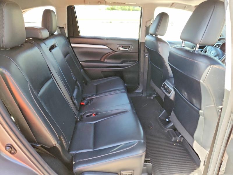 2015 Toyota Highlander მანქანა იყიდება აუქციონზე, vin: 5TDKKRFHXFS112332, აუქციონის ნომერი: 57551526