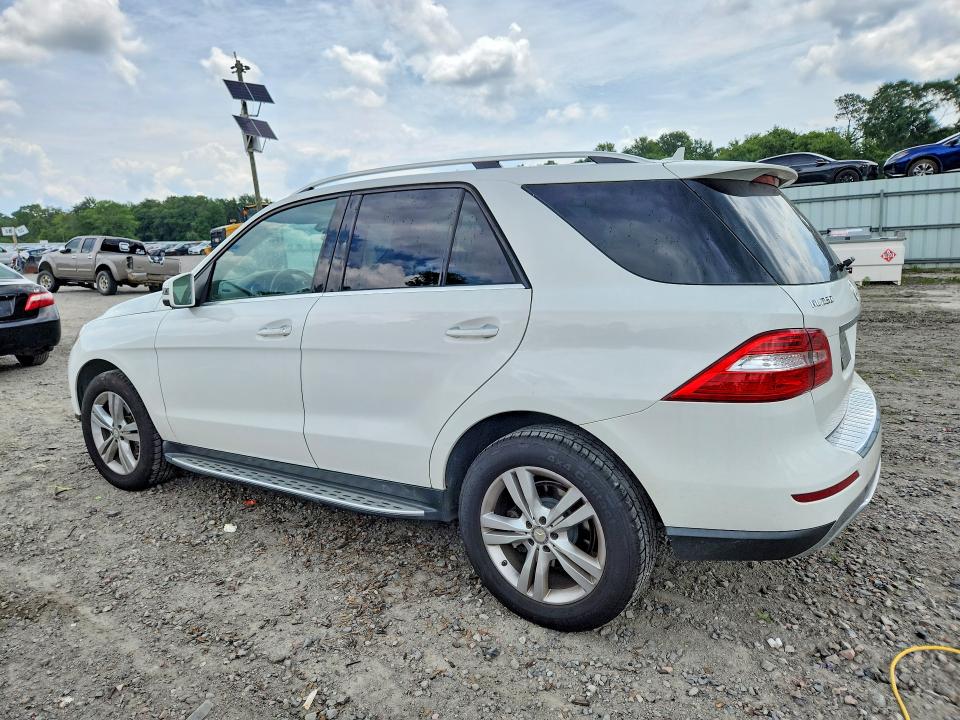 2015 Mercedes-benz Ml მანქანა იყიდება აუქციონზე, vin: 4JGDA0EB9FA558677, აუქციონის ნომერი: 56432866