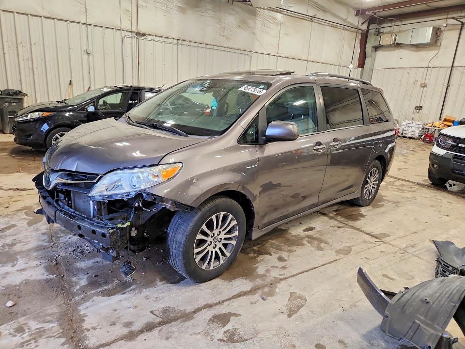 Продаж на аукціоні авто 2019 Toyota Sienna, vin: 5TDYZ3DC6KS011678, номер лоту: 55572616
