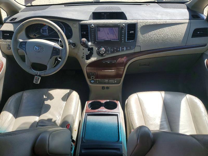 2011 Toyota Sienna მანქანა იყიდება აუქციონზე, vin: 5TDYK3DC0BS080631, აუქციონის ნომერი: 57601136