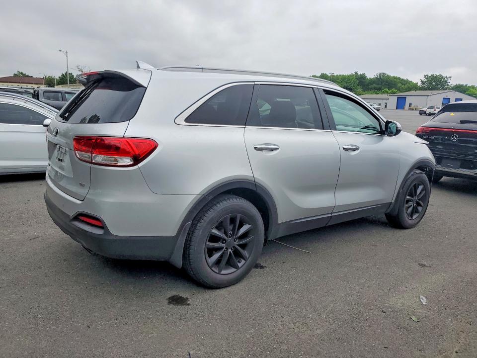 58635316 :رقم المزاد ، 5XYPG4A34GG171235 vin ، 2016 Kia Sorento مزاد بيع