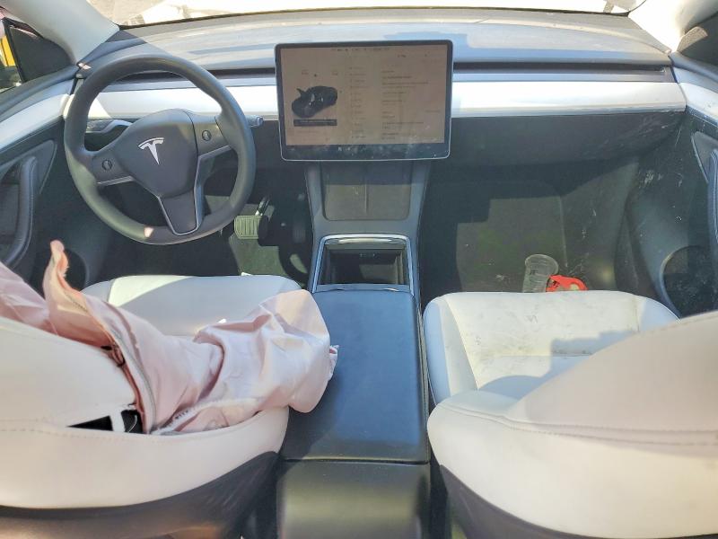 56351876 :رقم المزاد ، 7SAYGAEE7RF185593 vin ، 2024 Tesla Model Y مزاد بيع