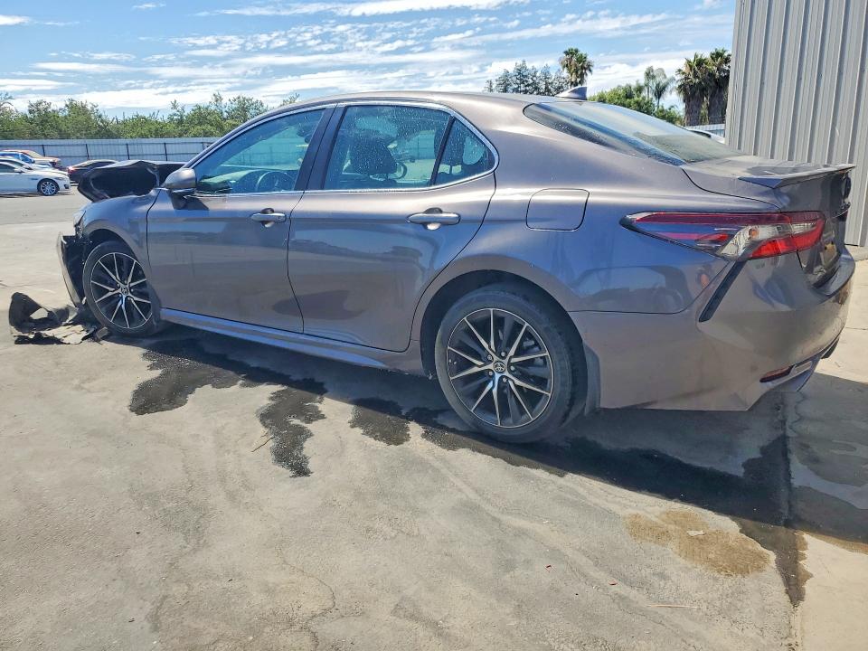 2023 Toyota Camry მანქანა იყიდება აუქციონზე, vin: 4T1G11AK7PU811326, აუქციონის ნომერი: 58777426