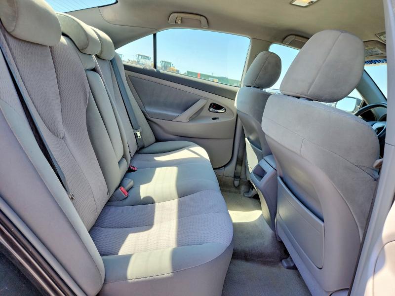 2010 Toyota Camry მანქანა იყიდება აუქციონზე, vin: 4T1BF3EK0AU030799, აუქციონის ნომერი: 58825736