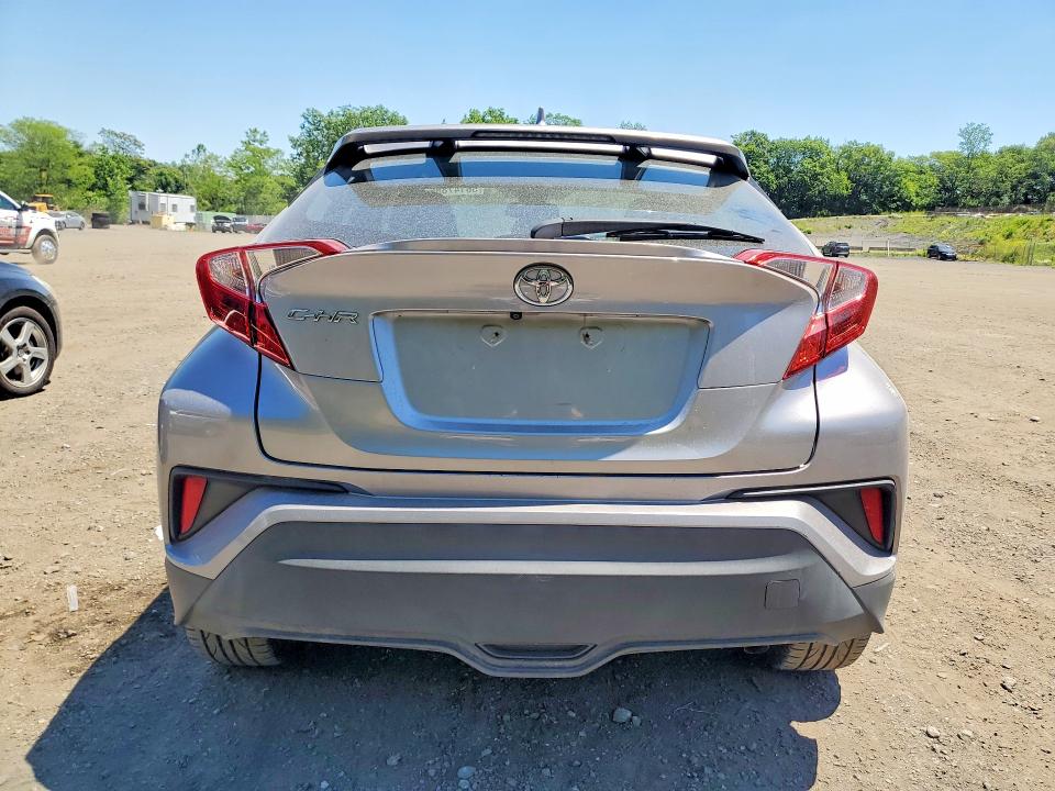 56147886 :رقم المزاد ، NMTKHMBX4JR024432 vin ، 2018 Toyota C-hr مزاد بيع