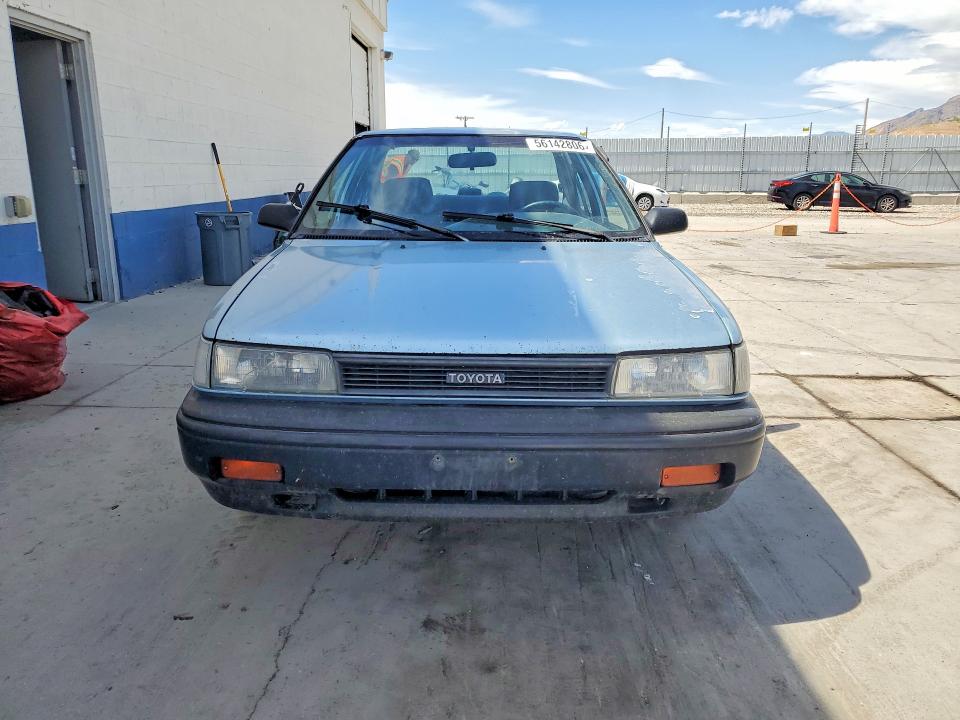 56142806 :رقم المزاد ، 1NXAE92E8KZ011693 vin ، 1989 Toyota Corolla مزاد بيع