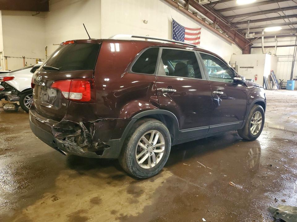 58469256 :رقم المزاد ، 5XYKT4A72FG643889 vin ، 2015 Kia Sorento مزاد بيع