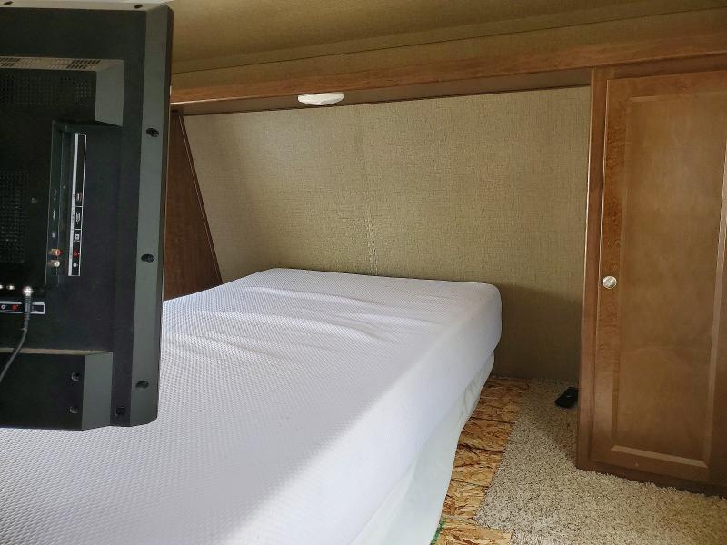 Продажа на аукционе авто 2016 Keystone Rv Hideout Series, vin: 4YDT23223G7205477, номер лота: 56975716