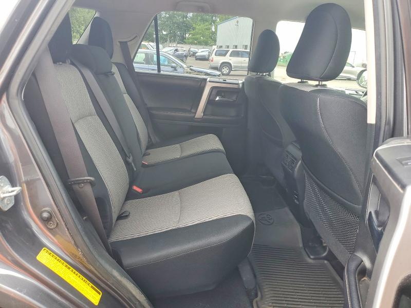 57028356 :رقم المزاد ، JTEBU5JR8J5489139 vin ، 2018 Toyota 4runner مزاد بيع