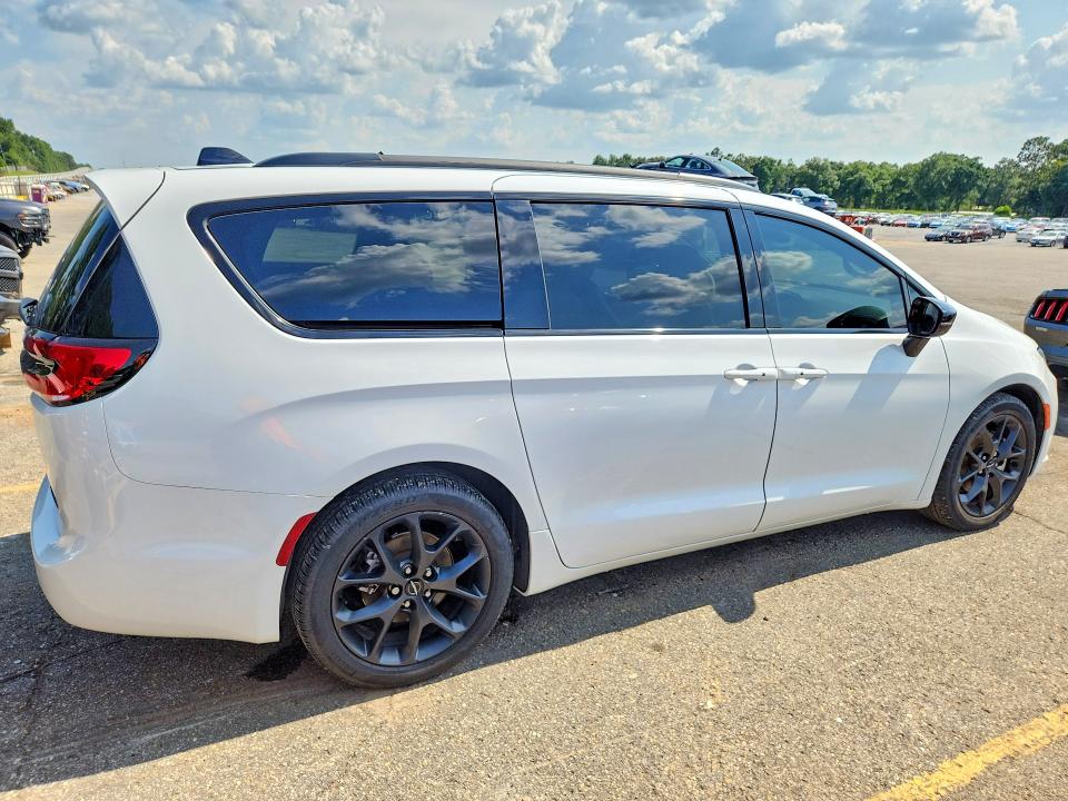 59018266 :رقم المزاد ، 2C4RC1GG7RR130416 vin ، 2024 Chrysler Pacifica مزاد بيع