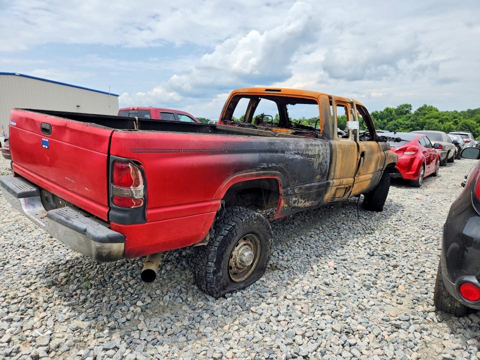 58600116 :رقم المزاد ، 3B7KF23632M266941 vin ، 2002 Dodge Ram 2500 مزاد بيع