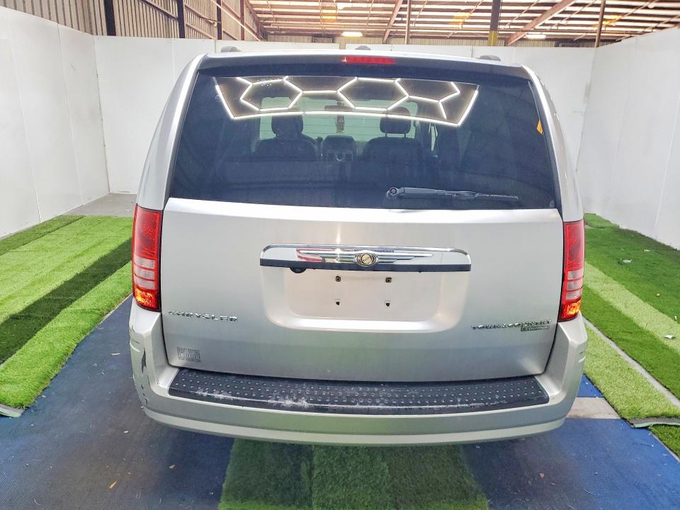 58885736 :رقم المزاد ، 2A4RR8D13AR386865 vin ، 2010 Chrysler Town & Country مزاد بيع