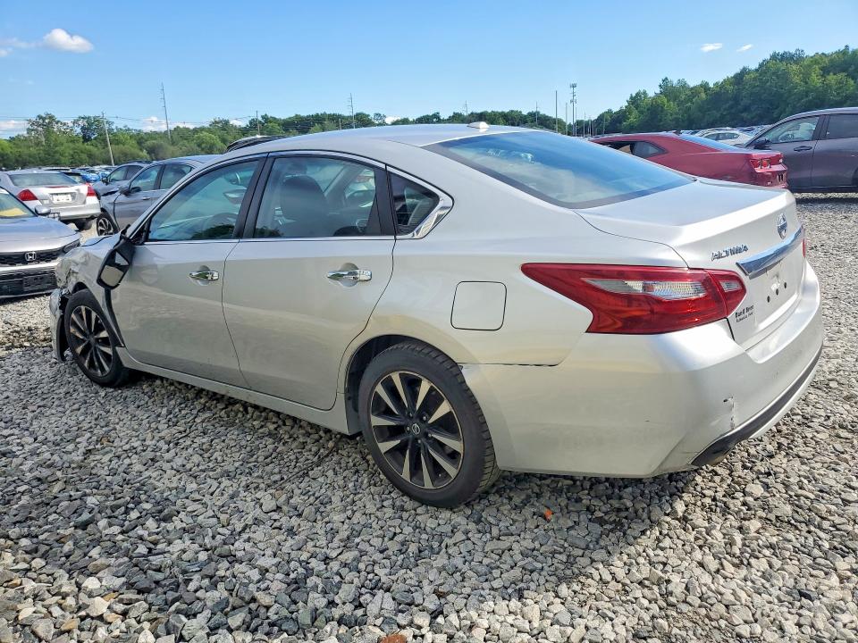 58605096 :رقم المزاد ، 1N4AL3AP1JC252502 vin ، 2018 Nissan Altima مزاد بيع