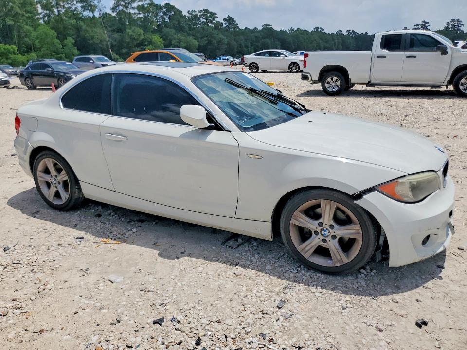 57579266 :رقم المزاد ، WBAUP9C54DVS95358 vin ، 2013 Bmw 128 مزاد بيع