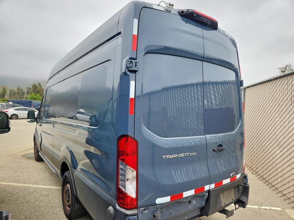 54969936 :رقم المزاد ، 1FTBR3X87LKB09608 vin ، 2020 Ford Transit مزاد بيع