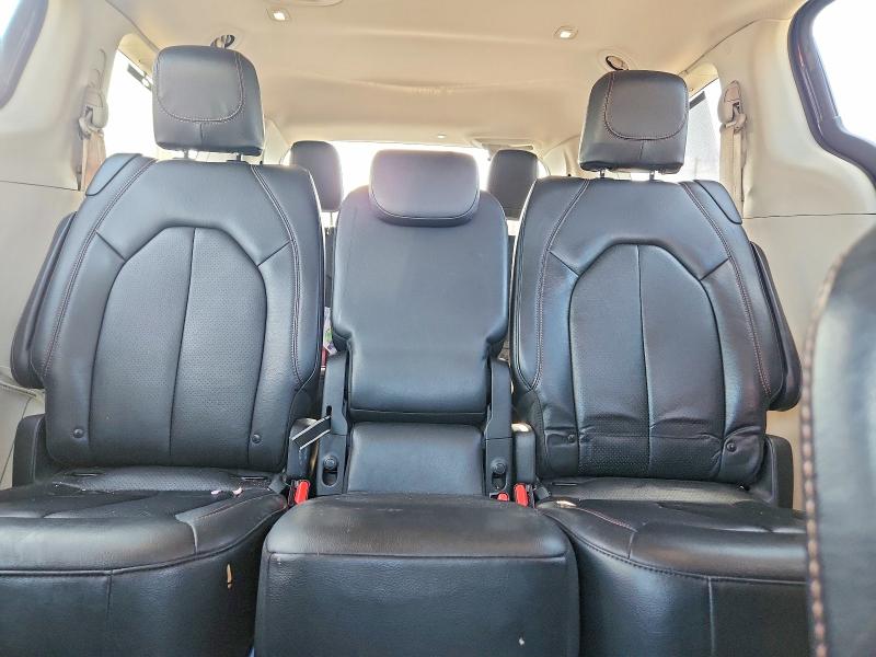 Продаж на аукціоні авто 2018 Chrysler Pacifica, vin: 2C4RC1EG0JR330304, номер лоту: 55815996