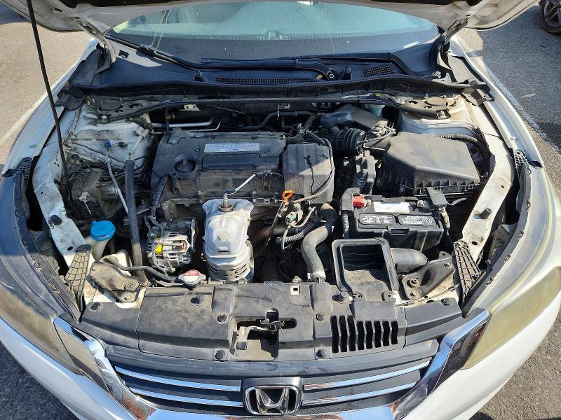 55426276 :رقم المزاد ، 1HGCR2F8XFA244237 vin ، 2015 Hond Accord مزاد بيع