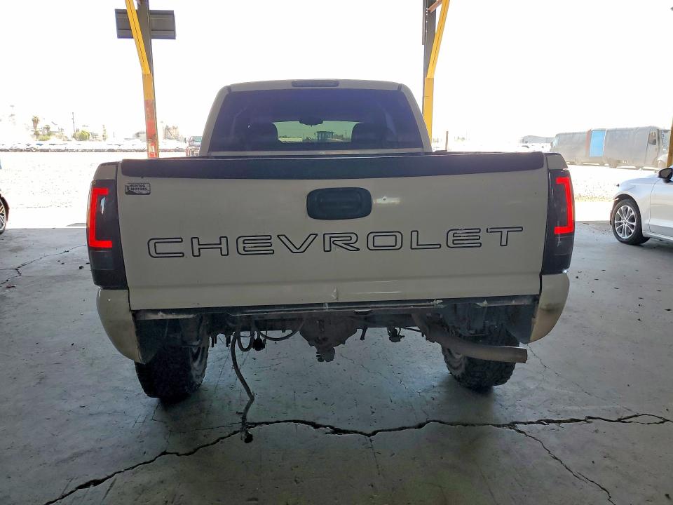 2005 Chevrolet Silverado მანქანა იყიდება აუქციონზე, vin: 1GCEC19Z55Z255413, აუქციონის ნომერი: 58235496