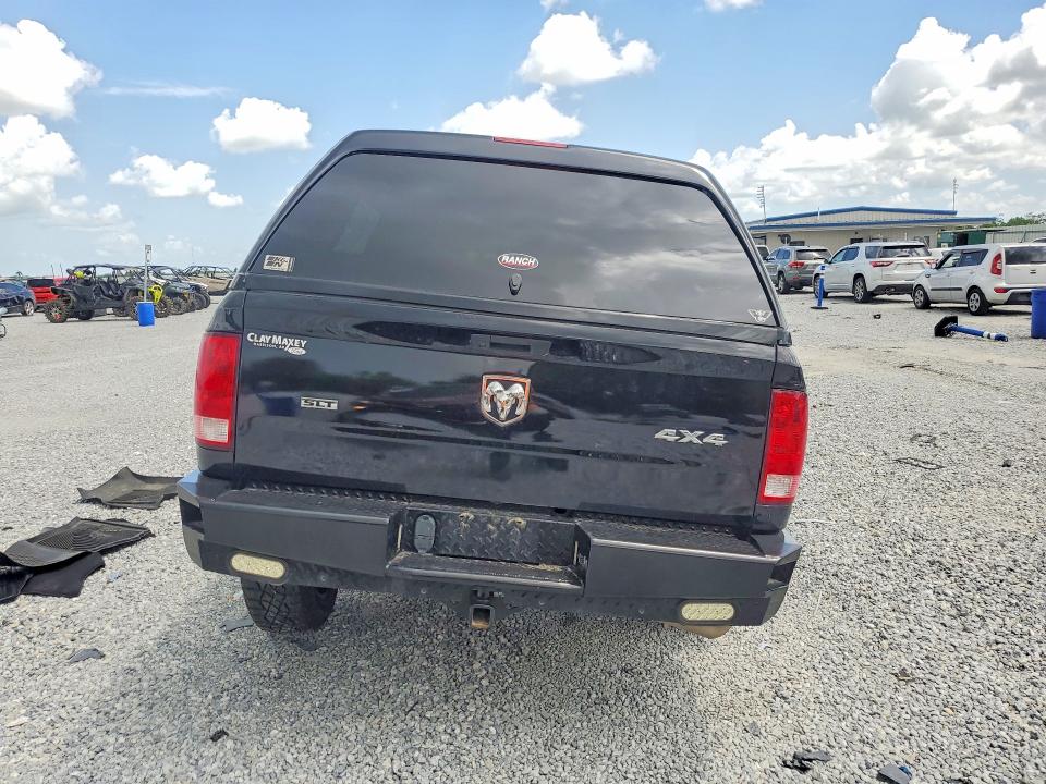 56673746 :رقم المزاد ، 1C6RR7TT3LS106129 vin ، 2020 Ram 1500 Classic مزاد بيع
