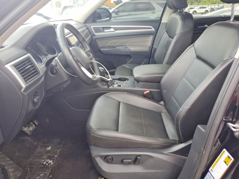 57131096 :رقم المزاد ، 1V2WR2CA0MC586993 vin ، 2021 Volkswagen Atlas مزاد بيع