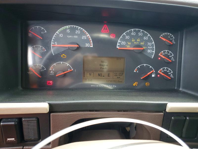 55412176 :رقم المزاد ، 4V5NC9EJ8FN190628 vin ، 2015 Volvo Vn مزاد بيع
