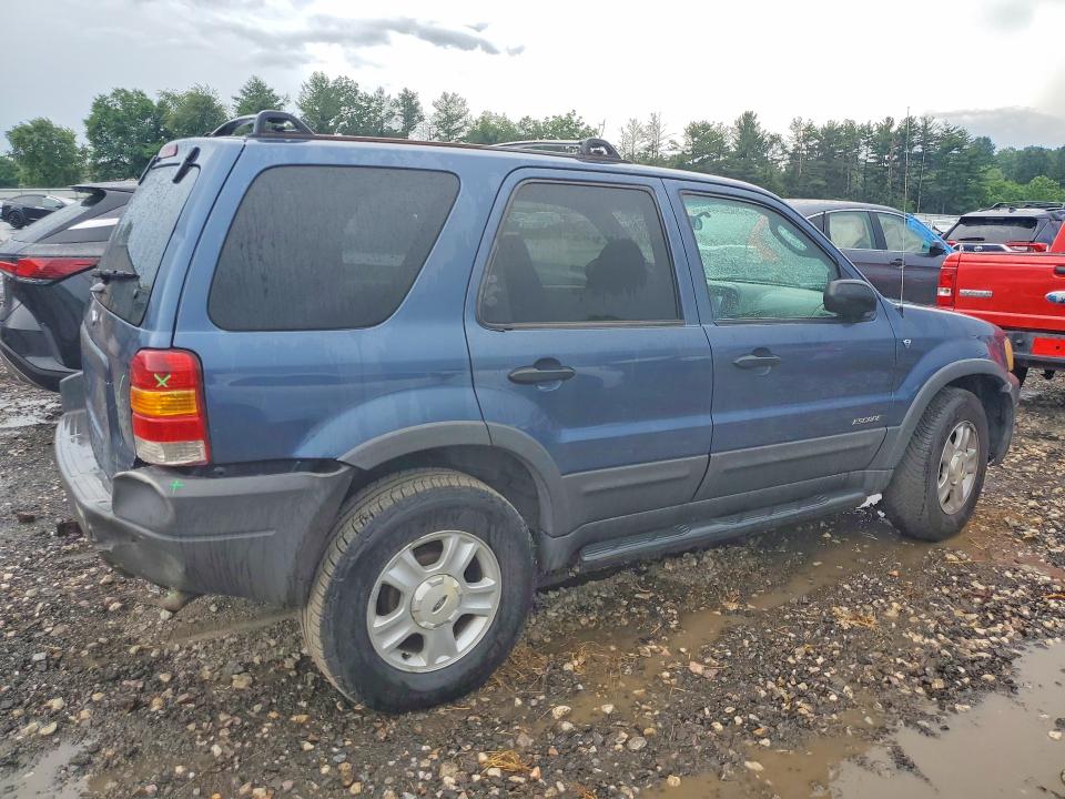 57859136 :رقم المزاد ، 1FMYU04131KC39490 vin ، 2001 Ford Escape مزاد بيع
