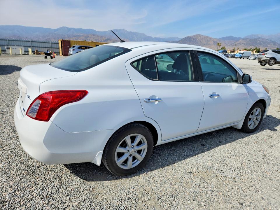 56652306 :رقم المزاد ، 3N1CN7AP1CL846604 vin ، 2012 Nissan Versa مزاد بيع