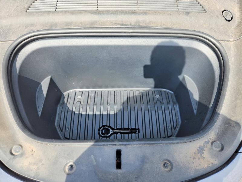 57586456 :رقم المزاد ، 7SAYGDED5PF958132 vin ، 2023 Tesla Model Y مزاد بيع