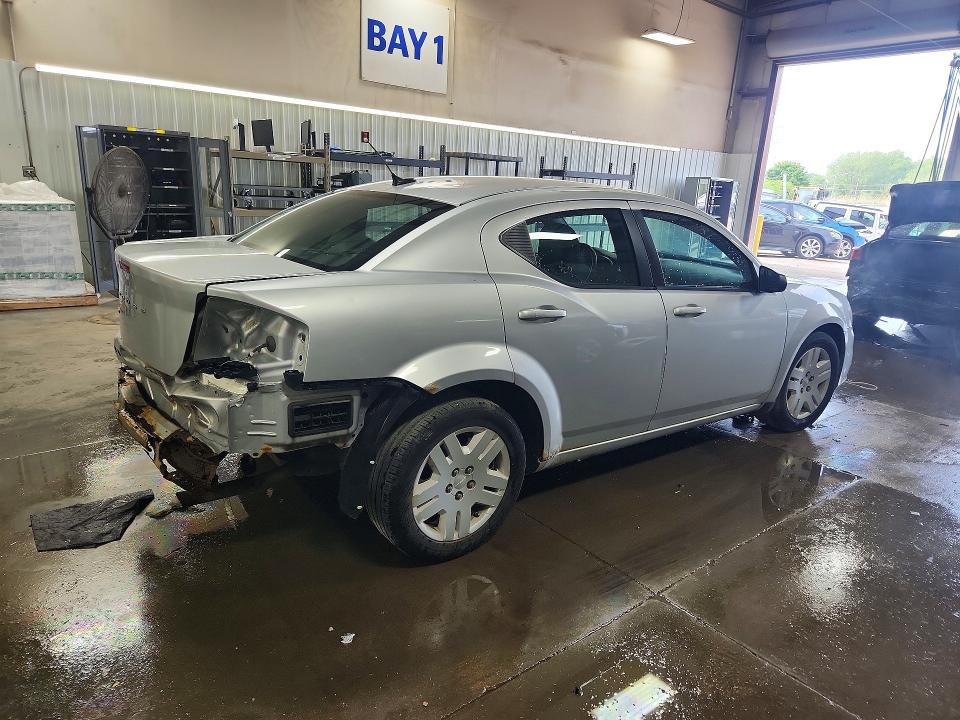 56445126 :رقم المزاد ، 1B3BD4FB9BN588355 vin ، 2011 Dodge Avenger مزاد بيع