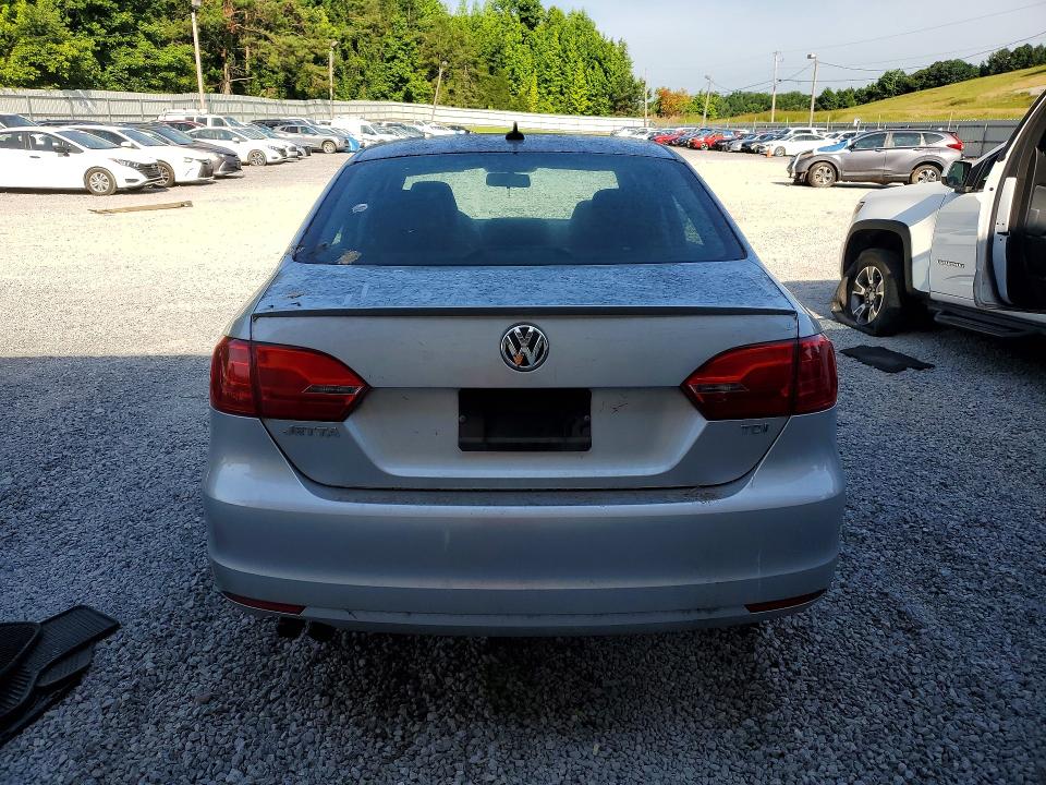 57192316 :رقم المزاد ، 3VWLL7AJ9CM320968 vin ، 2012 Volkswagen Jetta مزاد بيع