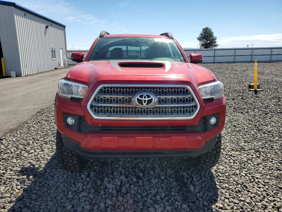 56995946 :رقم المزاد ، 5TFCZ5AN3GX001199 vin ، 2016 Toyota Tacoma مزاد بيع