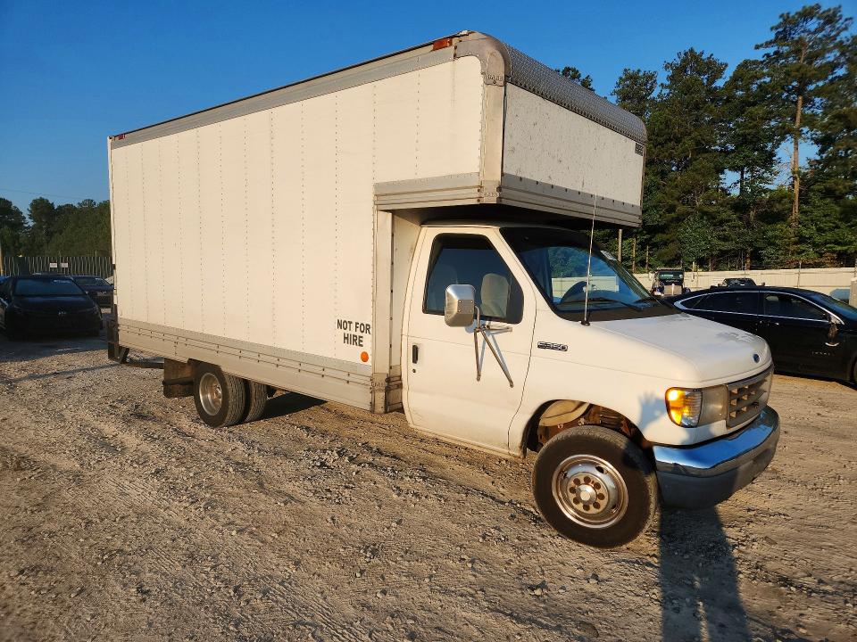 54696686 :رقم المزاد ، 1FDKE30G9RHB88228 vin ، 1994 Ford E350 مزاد بيع
